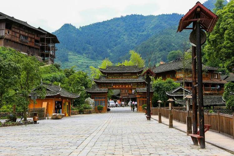 第五天：凯里——西江千户苗寨、锦屏山风景区→贵阳市区→清镇古镇