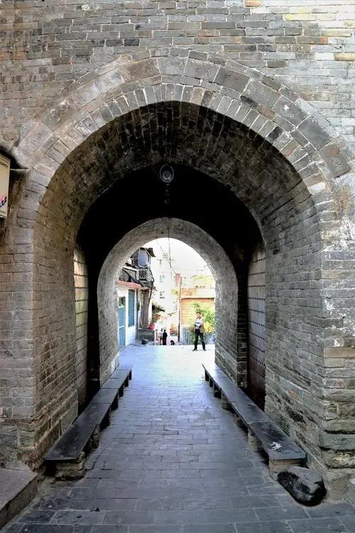6.灵泉古镇公园