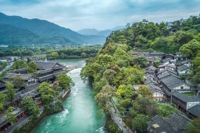2.都江堰风景区