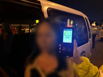 ​酒驾被查，司机竟“甩锅”榴莲？交警当场揭穿！