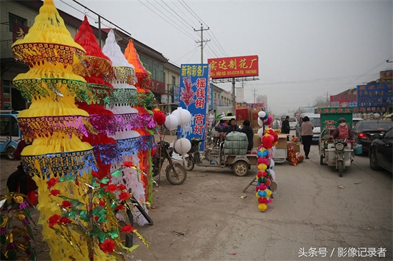 全国最大殡葬用品批发市场：活人有的 逝者全有！