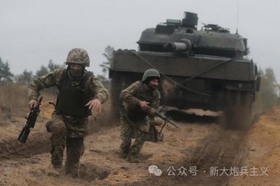 ​俄乌战场奇特景象，乌克兰所有的“豹2坦克”，几乎在一夜之间都“消失”了
