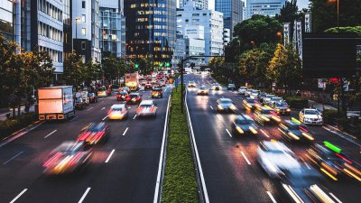 ​极氪上攻、特斯拉下探 年初主机厂价格涨跌互现 全年趋势不改
