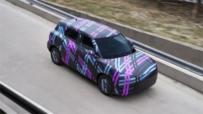 ​比亚迪全新小型SUV“元UP”路试谍照曝光：今年3月有望上市