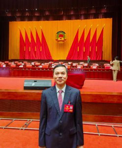 ​省政协委员陈文洲建议：加强游戏和直播平台监管，防止青少年沉迷