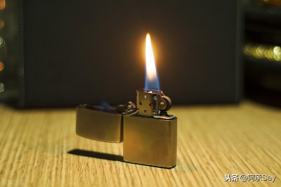 ​打火机充气正确方法（打火机充气正确方法图示）