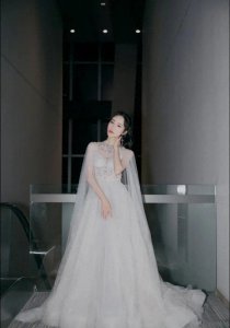 ​韩雪的家世到底有多强大(韩雪低调隐婚，丈夫身份曝光，来头可以惊动整个娱乐圈