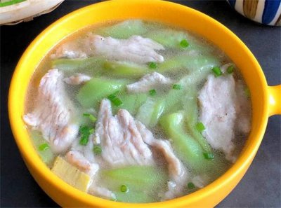 ​冬天皮肤干燥吃什么食物补水[秋天皮肤干燥吃什么补水]