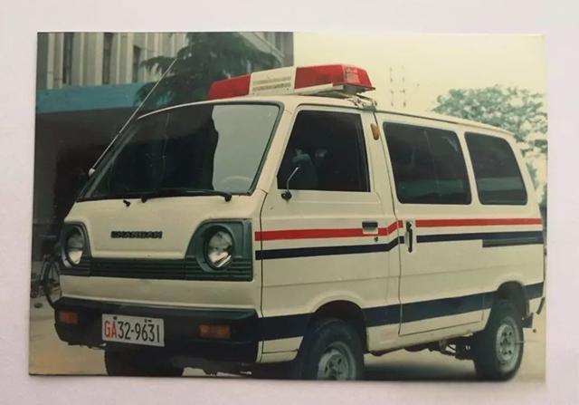 别想着国外警车多酷炫了！看看中国的这些警车，超酷！-