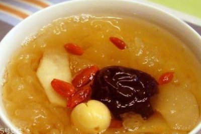 ​冬天喝什么汤可以止咳 冬天喝什么下火汤
