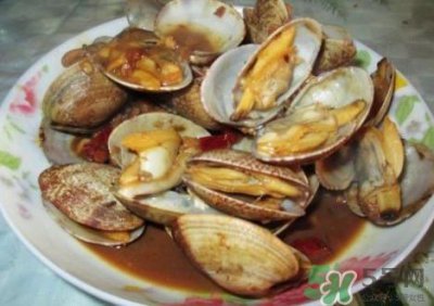 ​花蛤死了还能炒开口么？花蛤里面的黑色能吃吗