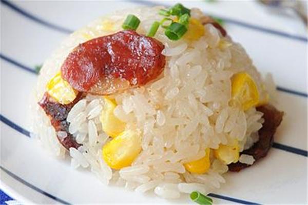 糯米饭用热水泡还是冷水泡 糯米饭用什么糯米好
