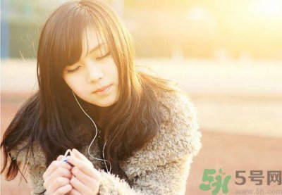 ​14岁女孩身高149cm正常吗？14岁女孩身高标准是多少？