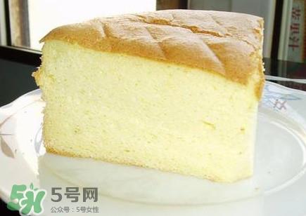 戚风蛋糕怎么做才松软？戚风蛋糕怎么切开