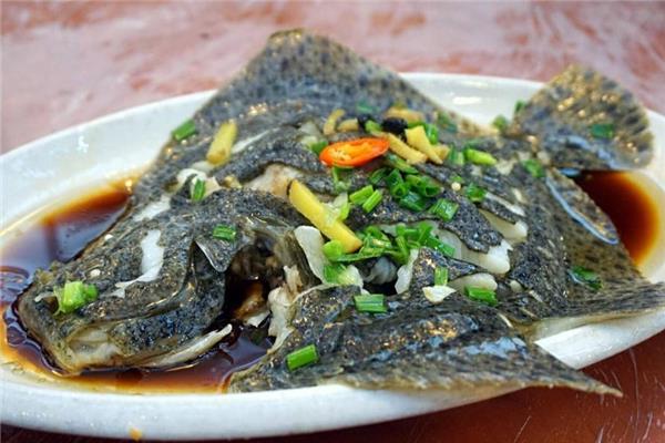 多宝鱼是比目鱼吗 属于其中一种