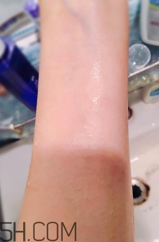 丝塔芙净颜控油泡沫洁面乳怎么样_好用吗