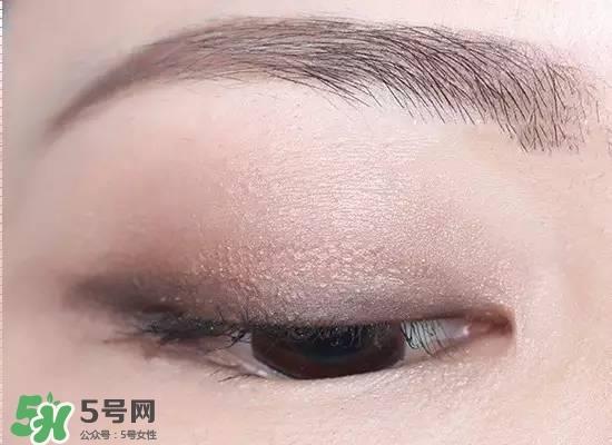 双眼皮贴的正确贴法 双眼皮贴怎么贴