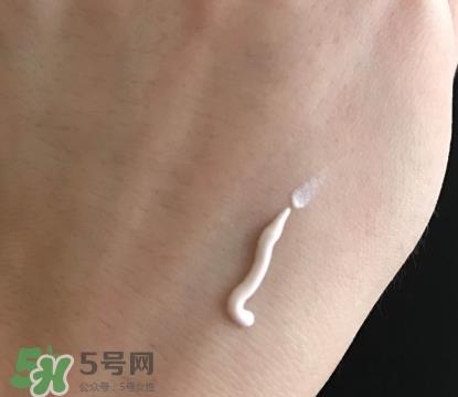 草木之心隔离霜色号试色 草木之心隔离试色图
