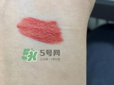 迪奥蓝星唇釉751好看吗？dior迪奥蓝星唇釉751试色