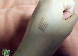 液体眉笔是什么？液体眉笔和眉笔哪个好用？