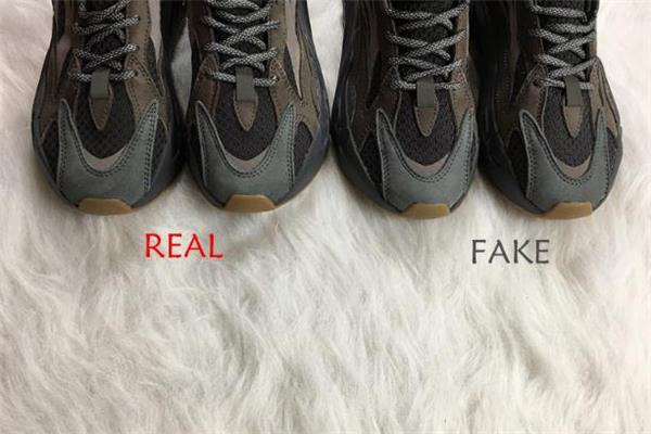 yeezy 700晶洞真假对比 椰子700晶洞宝藏真假鉴定