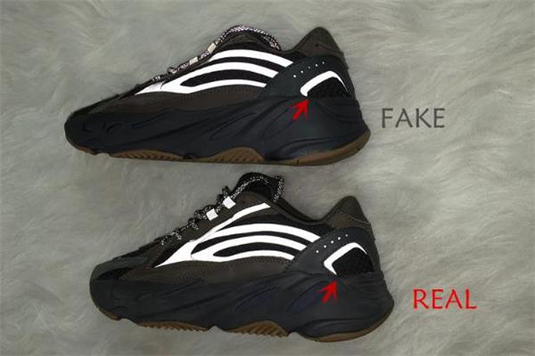 yeezy 700晶洞真假对比 椰子700晶洞宝藏真假鉴定