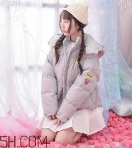 ​面包服是羽绒服吗？面包服和羽绒服的区别