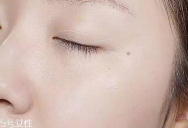 clio产品哪些值得推荐？快速打造自然妆容