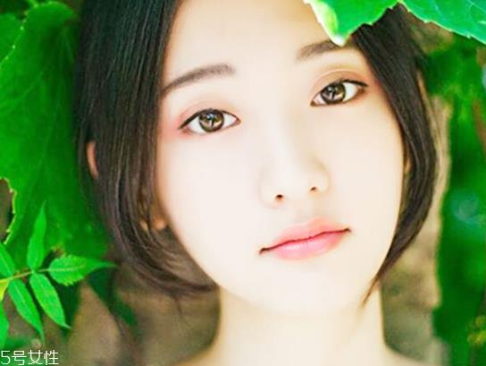 夏天脸痒是怎么回事 夏天脸痒是缺水吗