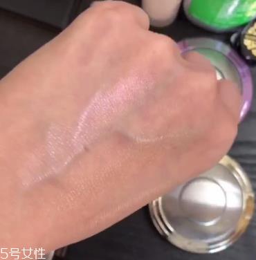 becca粉紫色高光怎么样 becca最热门的高光试色