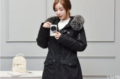 ​羽绒服是鸭绒的好还是鹅绒的好 羽绒服充绒量一般是多少