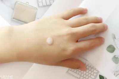 ​大宝小红帽精华液怎么样 轻熟肌福音