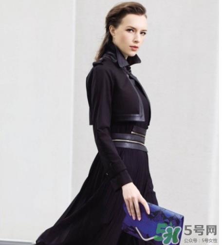 斗篷装适合哪些人穿？斗篷大衣适合什么人穿？
