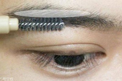 ​男生眉毛怎么修 男生适合什么眉形