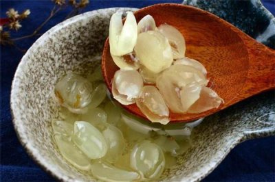 ​皂角米过期了还能吃吗 皂角米发白还能吃吗