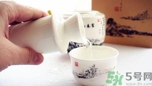 菖蒲酒怎么泡？怎样自制菖蒲酒？