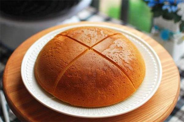 电饭煲蛋糕蛋清可以不打发吗 电饭煲蛋糕蛋清打多久