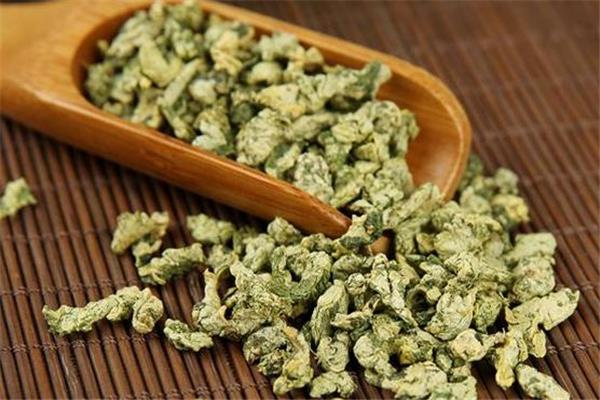 荷叶茶晚上能喝吗 可以适量饮用