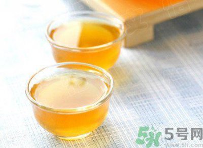 ​决明子泡水喝可以降火吗？喝决明子茶可以清火吗？