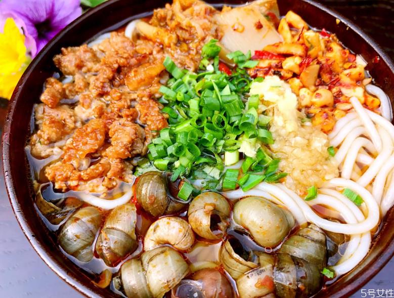 螺蛳粉加鸡蛋怎么煮 鸡蛋螺蛳粉的做法