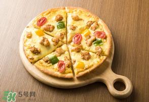 披萨冷了怎么加热？披萨冷了怎么加热最好？
