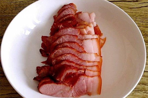 熏肉什么时候熏最好 熏肉是热熏还是凉熏
