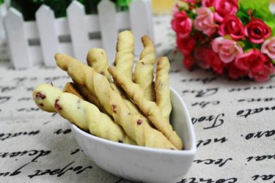 ​磨牙饼干可以反复给宝宝吃吗 宝宝吃磨牙饼干注意什么