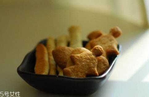 微波炉烤饼干要几分钟 烤饼干小技巧