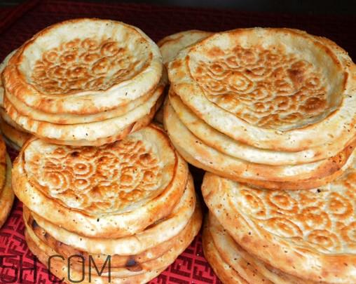 新疆的馕冷了后怎么吃？新疆大饼馕一个多少钱