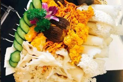 ​菌汤火锅减肥可以吃吗 菌汤火锅和番茄锅哪个好吃