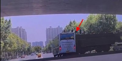 ​5月10日中午，江苏一载有学生大巴与渣土车相撞