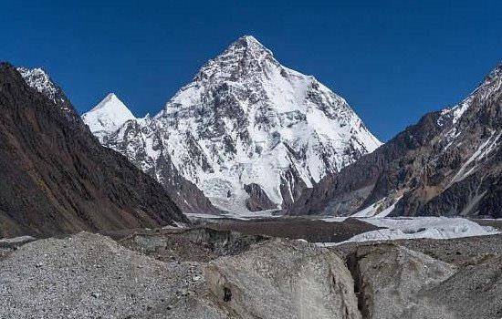 旅游8000米以上最难攀登的山峰（乔戈里峰稍不留心可能就会掉进去）  4
