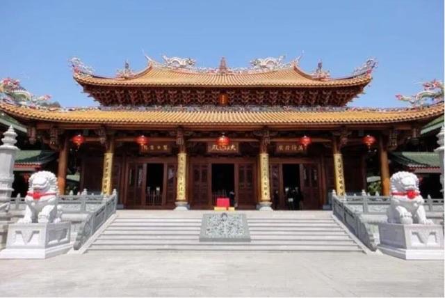 旅游厦门十大著名寺庙介绍（厦门有哪些寺庙景点）  2