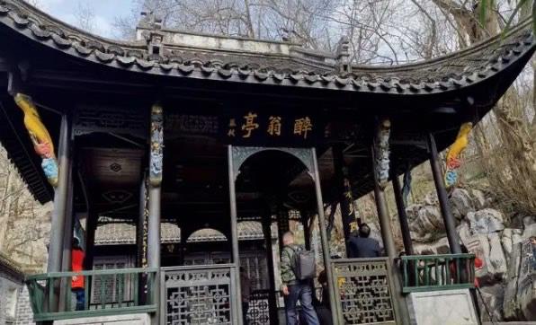 旅游四大名亭是哪四个亭子（四大名亭有什么特点）  1